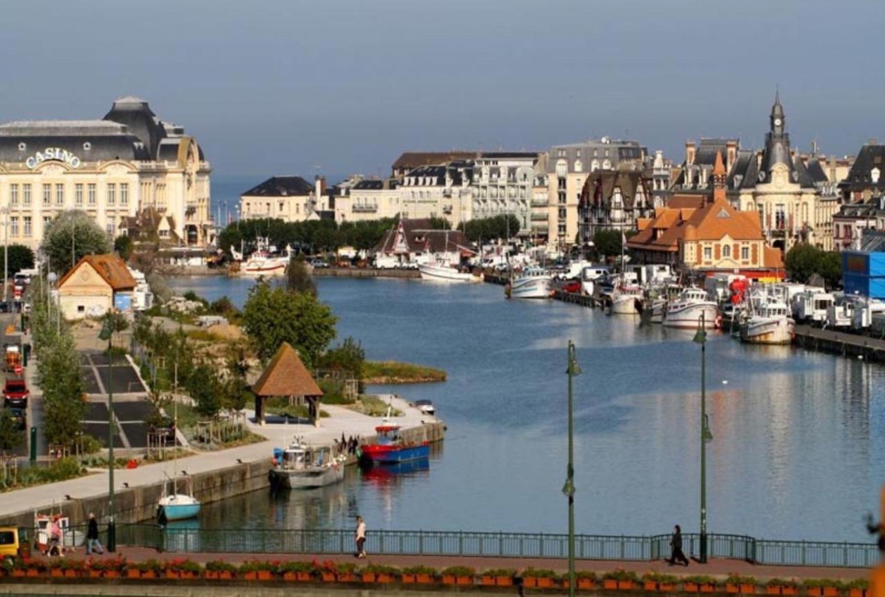 Villa Cote-Fleurie Trouville-sur-Mer Bagian luar foto